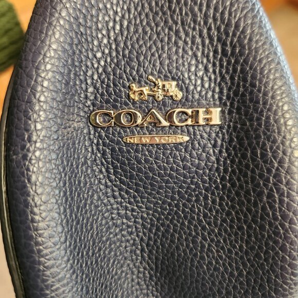 Coach New York Turn-lock Hobo Bag Pebbled Navy - Picture 5 of 9